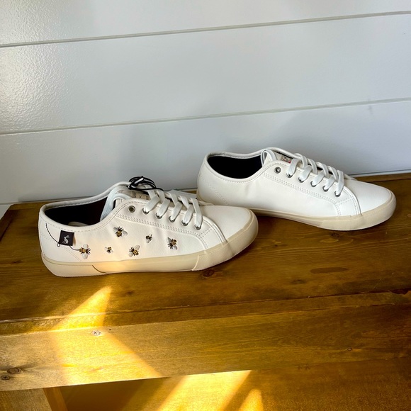 Joules Shoes Joules Nwt Bee Gym Shoes 8 Poshmark